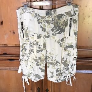 Ladies Camo Miss Me Jeans size S